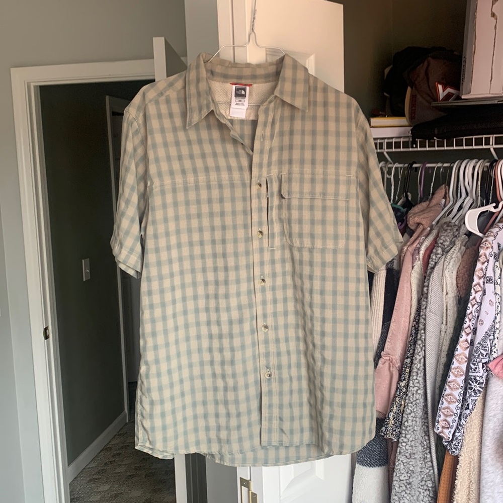 North Face button down short sleeve